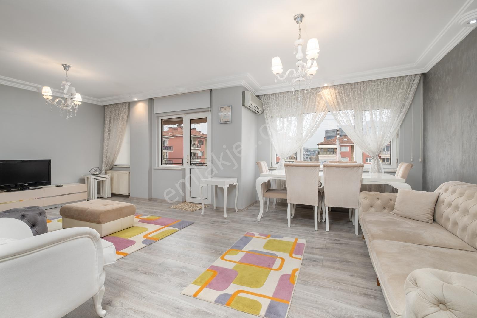 Remax Area Dan Ataevlerde Havuzlu Site Eşyalı Kiralık 3+1 Daire - Görsel 13
