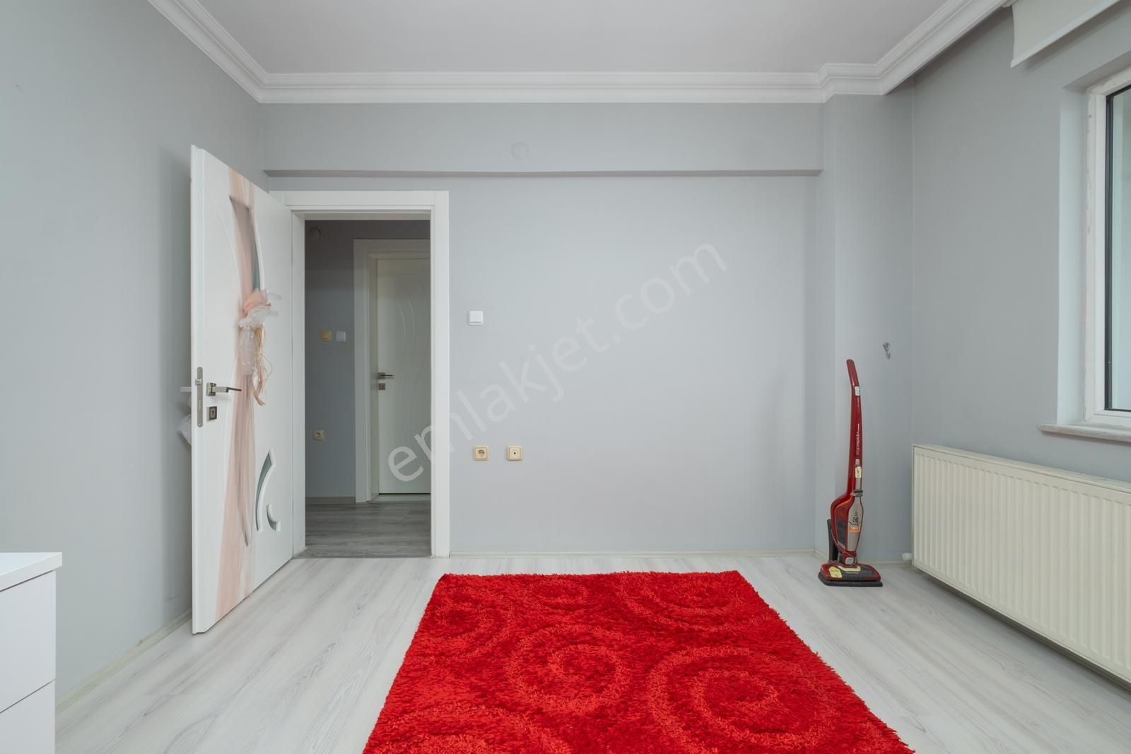 Remax Area Dan Ataevlerde Havuzlu Site Eşyalı Kiralık 3+1 Daire - Görsel 5