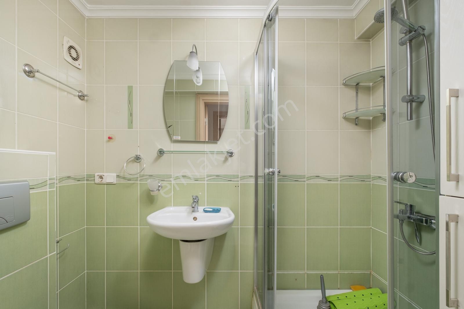 Remax Area Dan Kükürtlü Cadde Üzeri Kiralık Ara Kat 3+1 Daire - Görsel 16