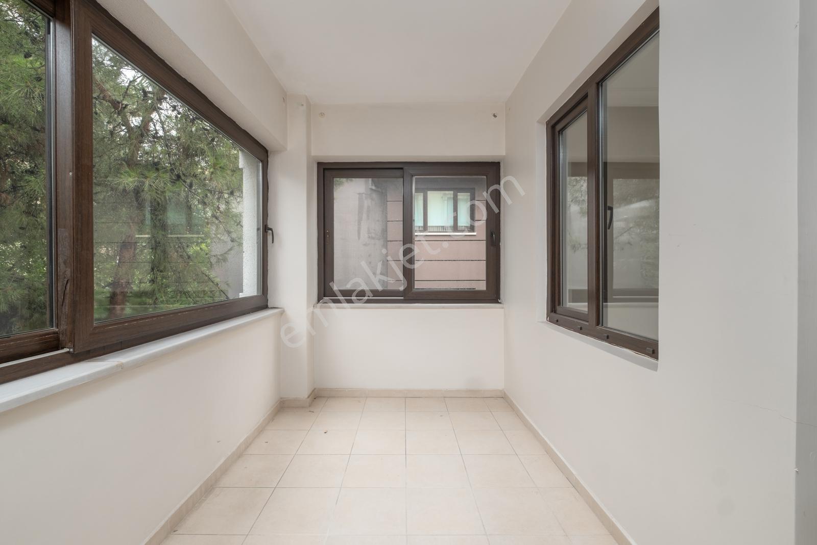 Remax Area Dan Kükürtlü Cadde Üzeri Kiralık Ara Kat 3+1 Daire - Görsel 14
