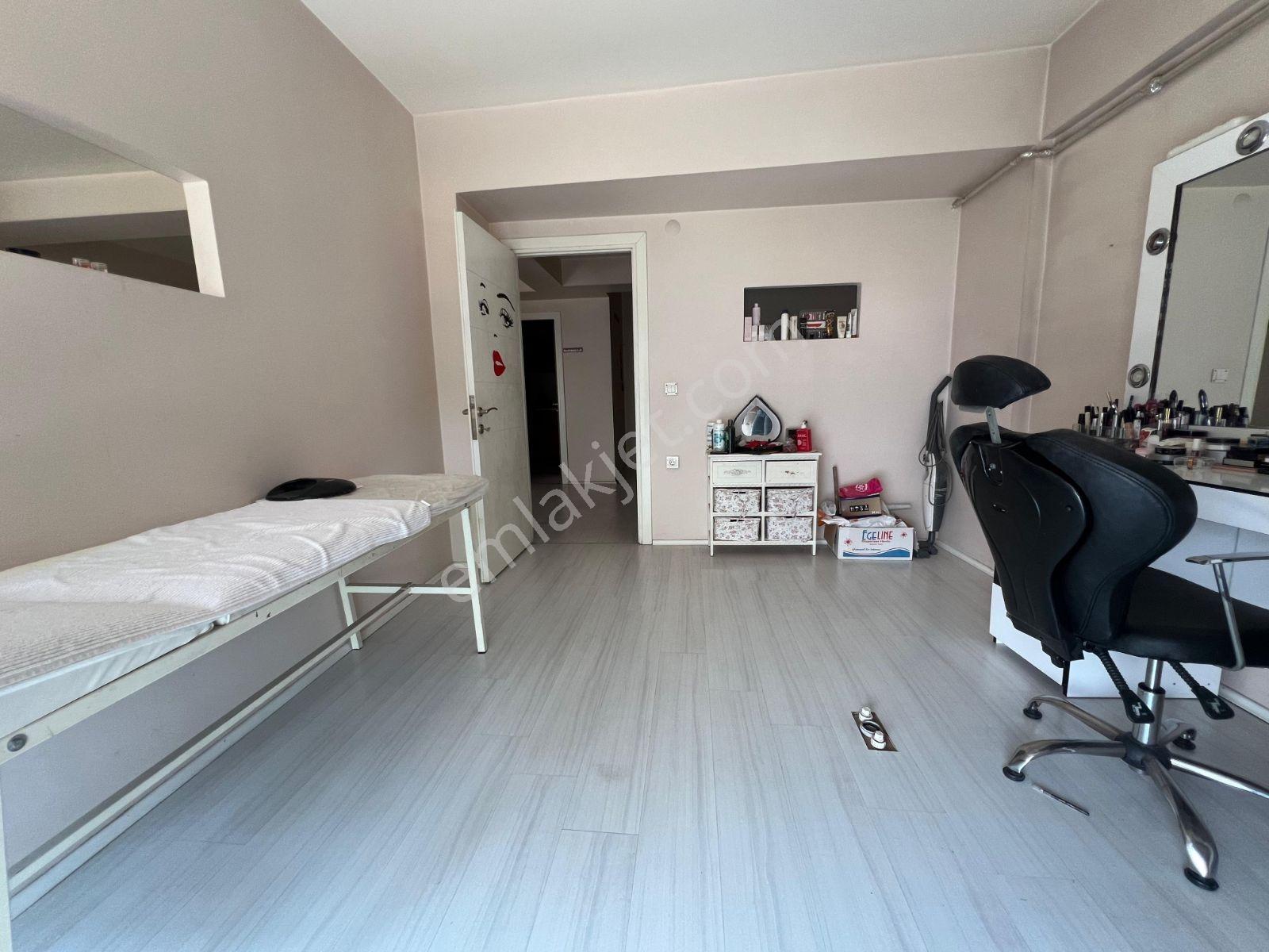 Nilüfer Karaman'da Devren Kiralık Kuaför Ve Güzellik Salonu - Görsel 11