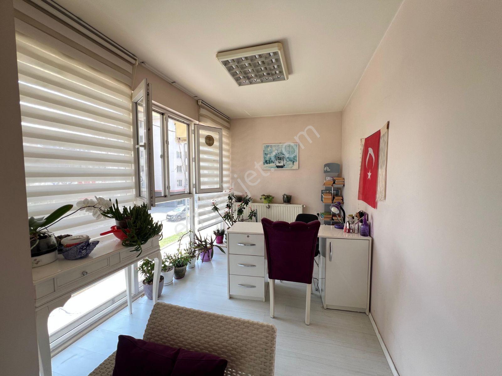Nilüfer Karaman'da Devren Kiralık Kuaför Ve Güzellik Salonu - Görsel 7