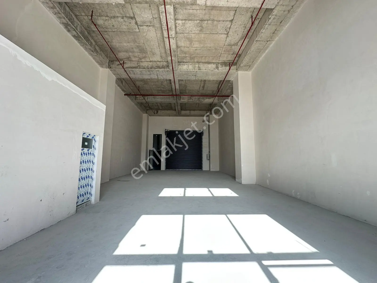 İstanbul Martim E5 Kdv Avantajlı 180m2 + 25m2 Kiralık İşyeri - Görsel 5
