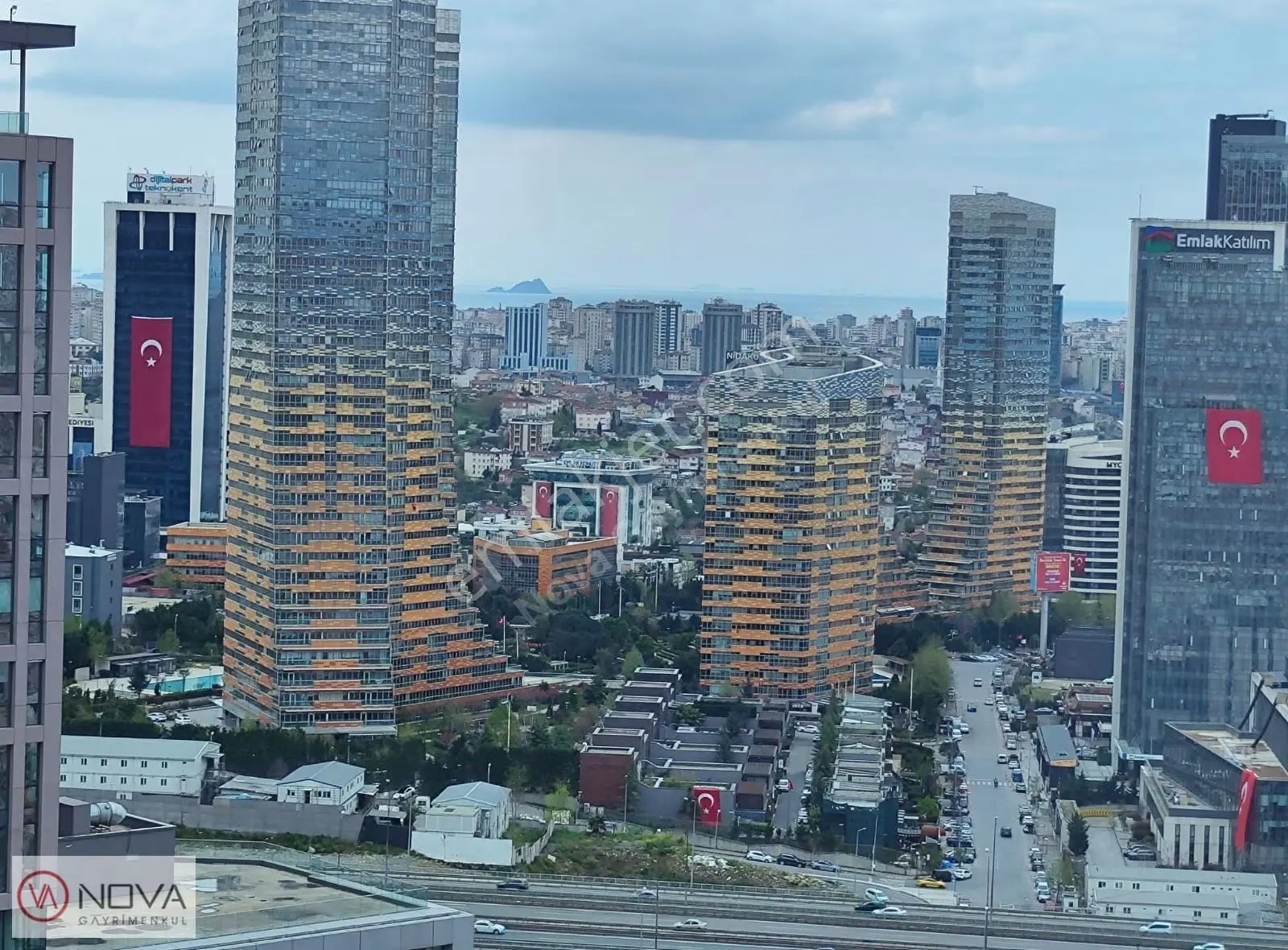 Nova'dan Finans Nerkezi Sarphan Finans'ta 1+1 Full Eşyalı