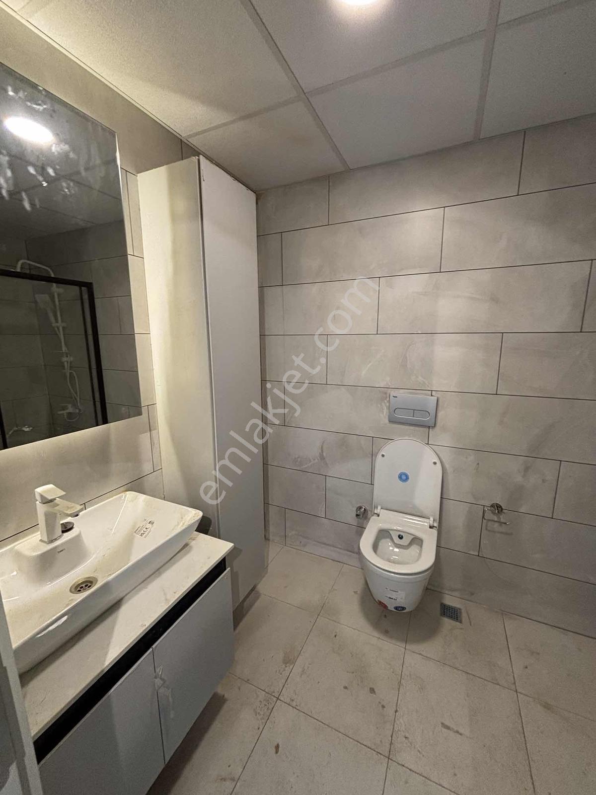 Kuşadasında Ful Deniz Manzaralı 3+1 Kapalı Mutfaklı Lüks Daire - Görsel 20