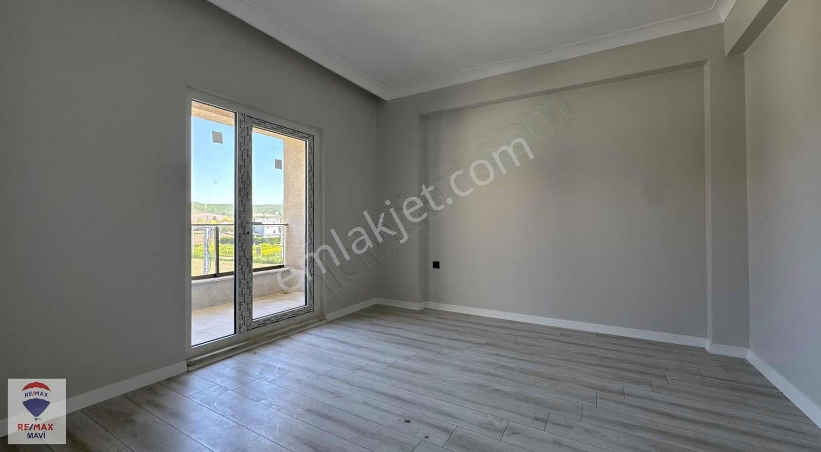 Re/max Moz 3+1 130m² 3. Kat Ebeveyn Banyolu Y. Isıtma -1 Otopark - Görsel 3