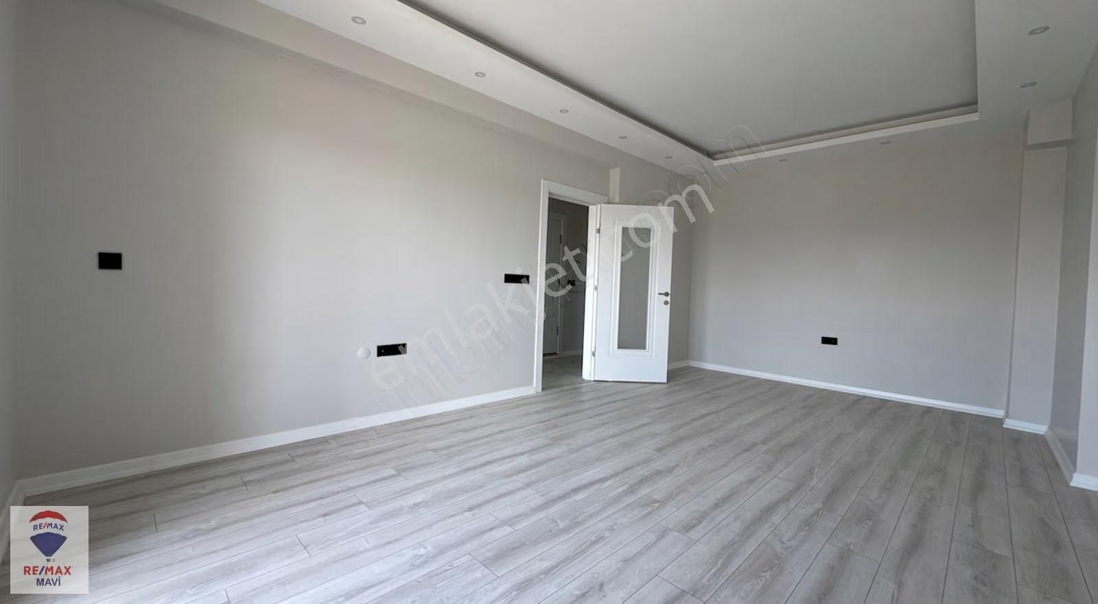 Re/max Moz 3+1 130m² 3. Kat Ebeveyn Banyolu Y. Isıtma -1 Otopark - Görsel 2