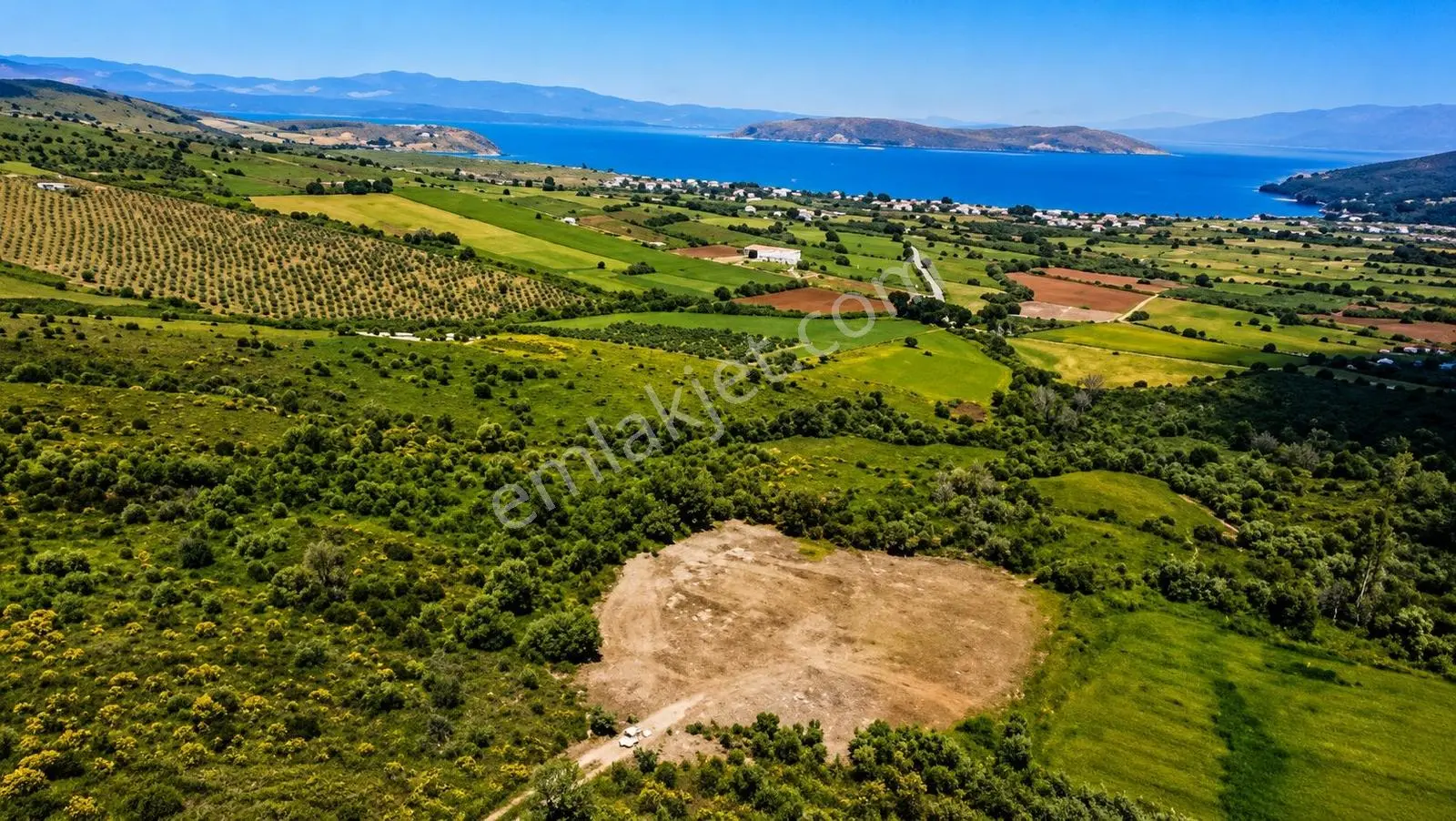 Erdek Paşalimanın Da Deniz Manzaralı Satılık 1000 M2 Arsalar