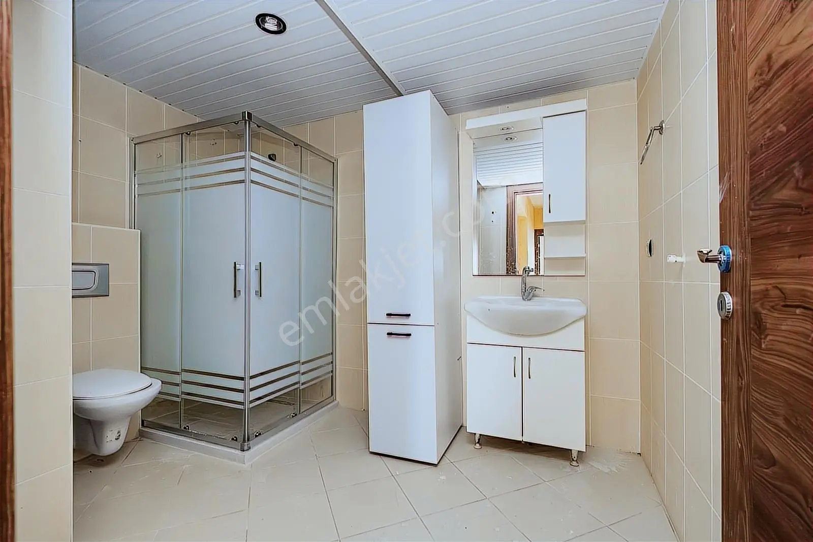 Sarısu Mah. Tenis Resort Sitesin'de Tadilatlı 3+1 Satılık Daire - Görsel 3