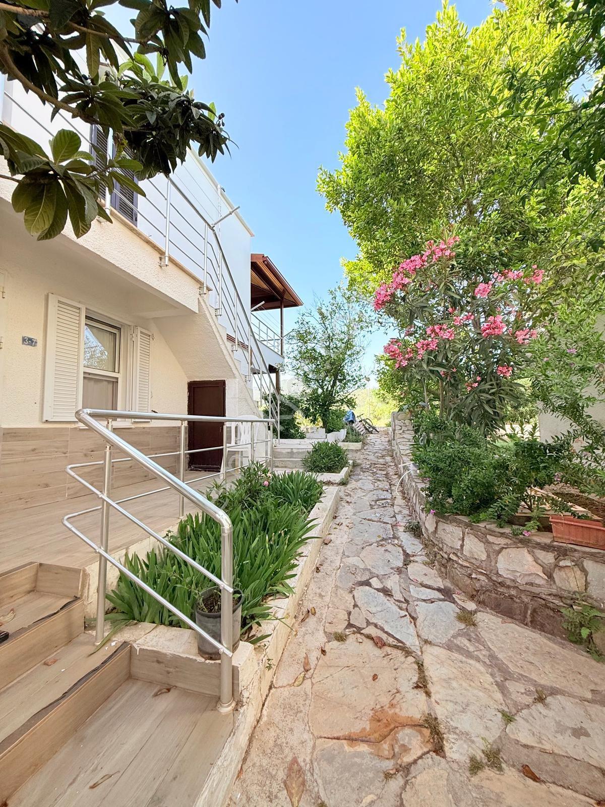Datça Karaincir Tatil Sitesinde Satılık 1+1 Bahçe Katı Yazlık - Görsel 12