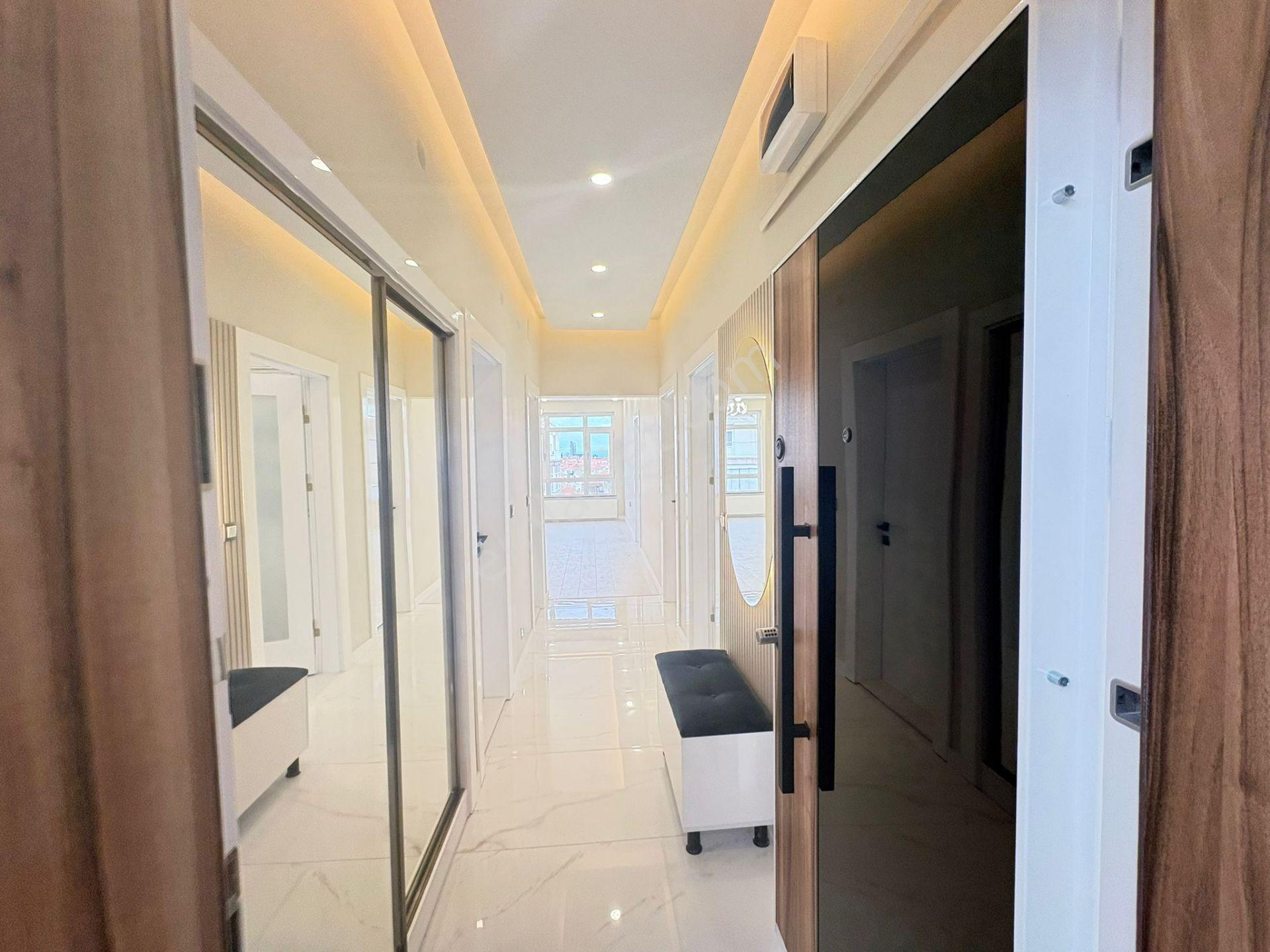 Göral Emlak Name Sok. Ön 3+1+2 Banyo Yeni Full Yapılı 3.kat Boş - Görsel 15