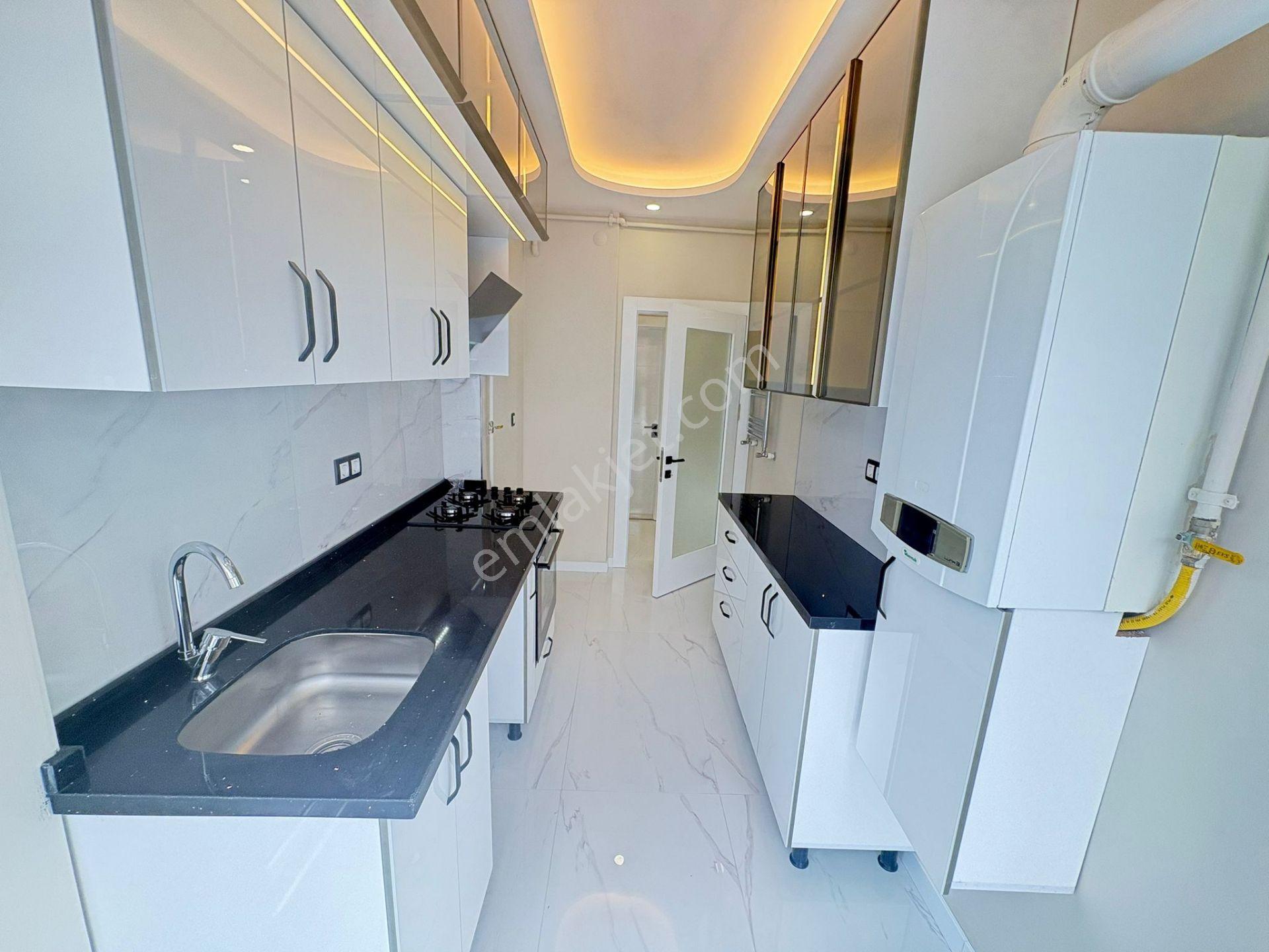Göral Emlak Name Sok. Ön 3+1+2 Banyo Yeni Full Yapılı 3.kat Boş - Görsel 8