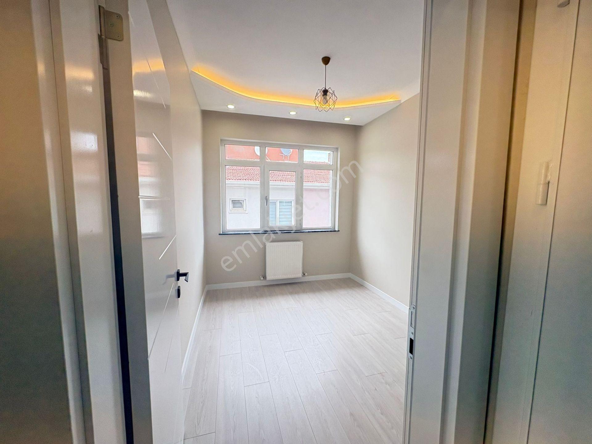 Göral Emlak Name Sok. Ön 3+1+2 Banyo Yeni Full Yapılı 3.kat Boş - Görsel 12