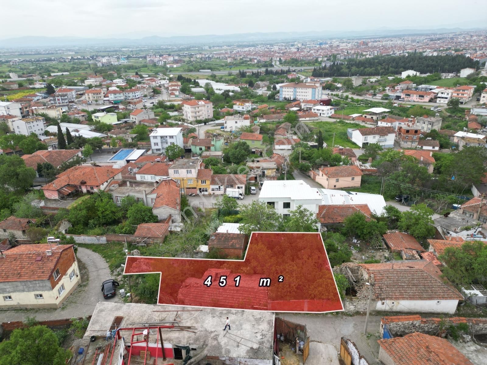 Üçpınar Mahallesi'nde Satılık 451 M² Arsa