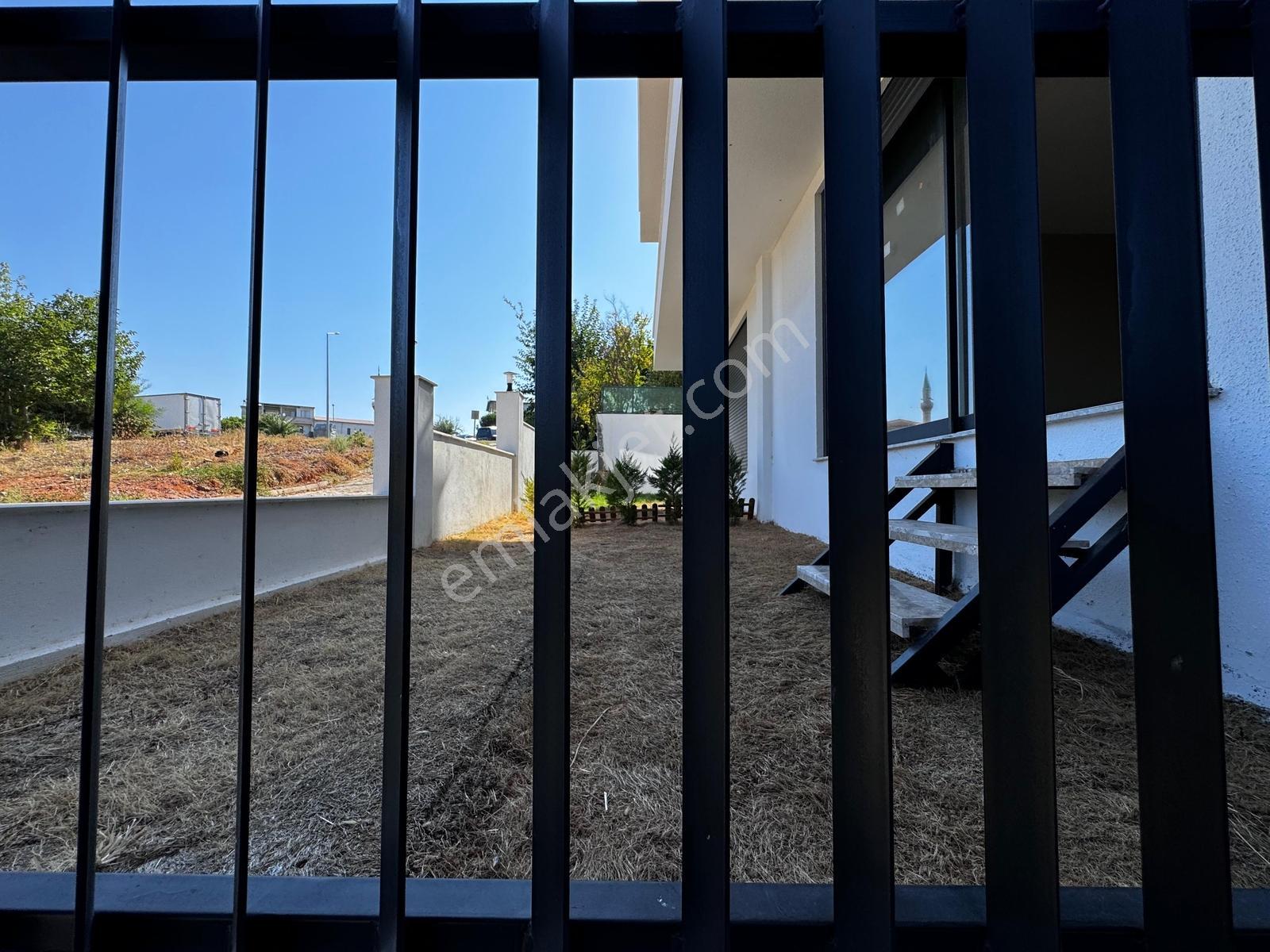 Güzelbahçe Atatürk Mahallesinde Satılık 4+1 Lüks Villa - Görsel 10