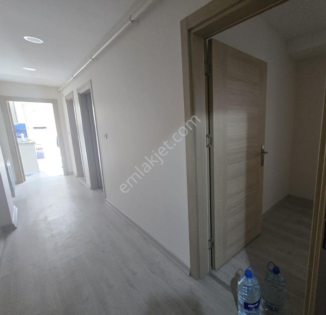 Şeyh Sinan Mah.kiralık 2+1 Ara Kat Sıfır Daire - Görsel 7