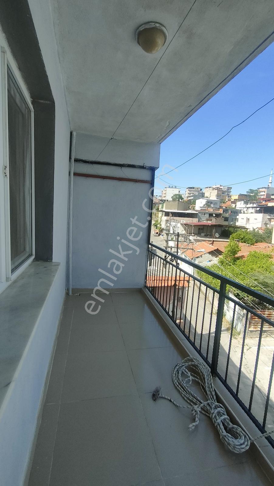 İzmir Buca'da Merkezi Konumda Kiralık 2+1 Daire - Görsel 5
