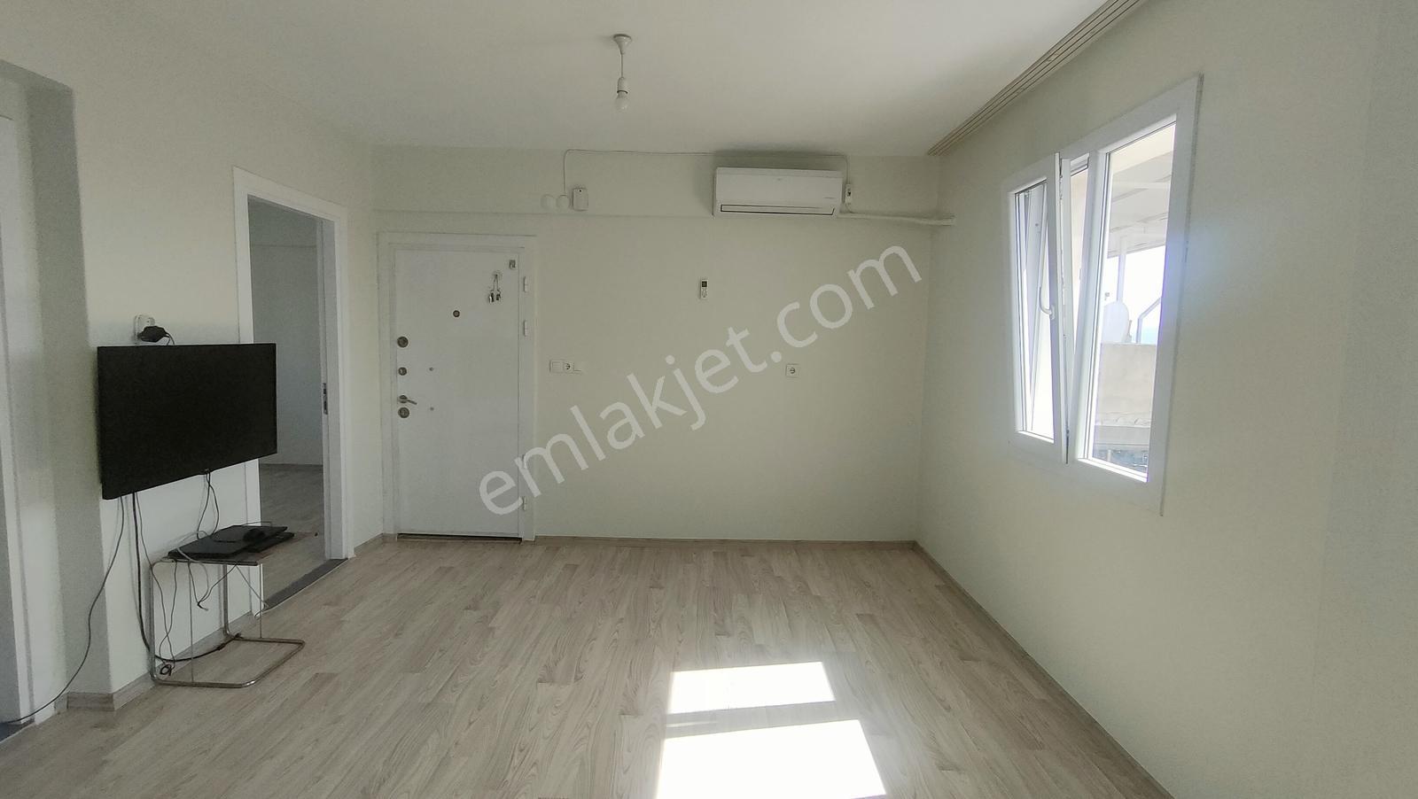 İzmir Buca'da Merkezi Konumda Kiralık 2+1 Daire - Görsel 4