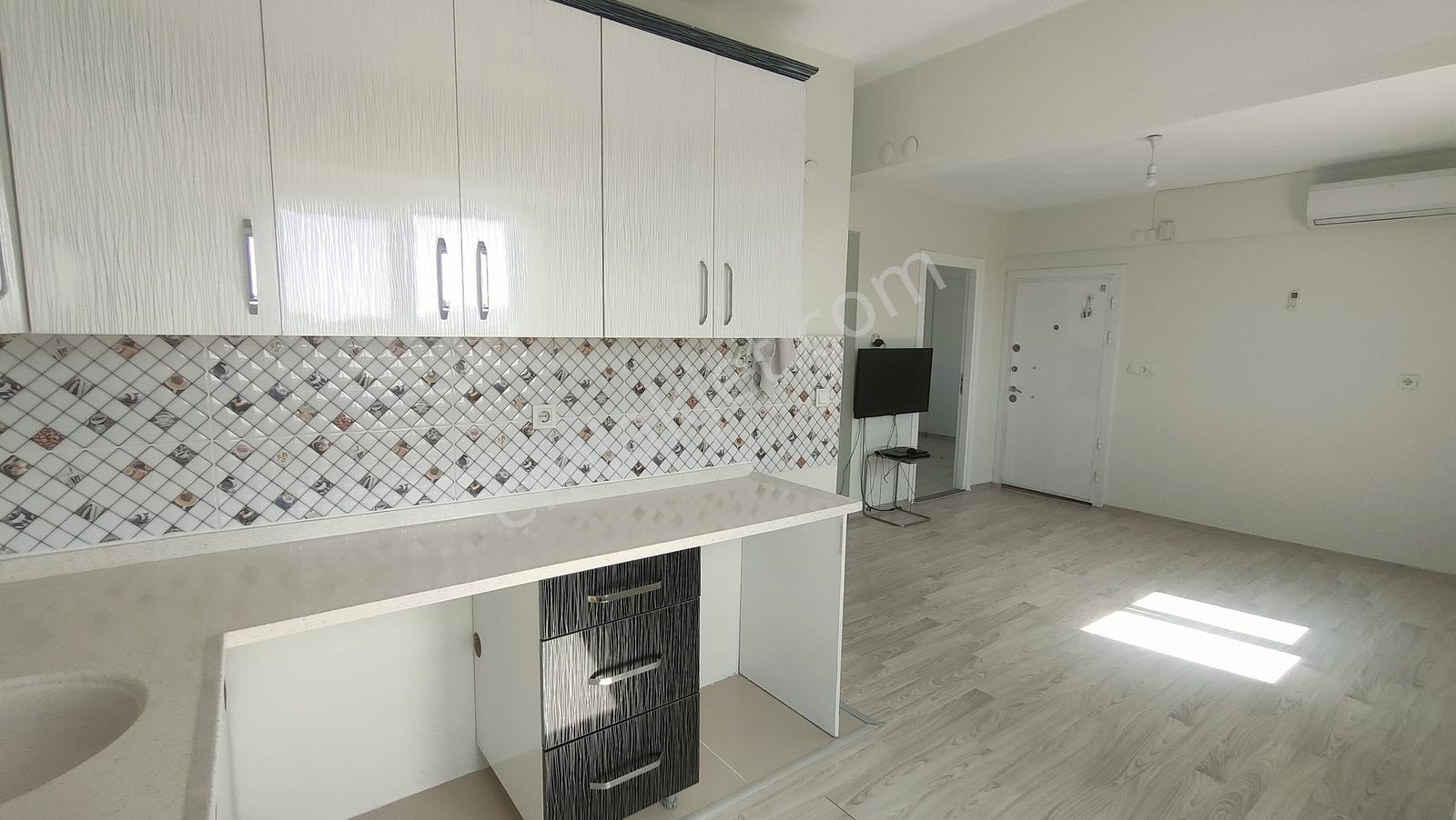 İzmir Buca'da Merkezi Konumda Kiralık 2+1 Daire - Görsel 9