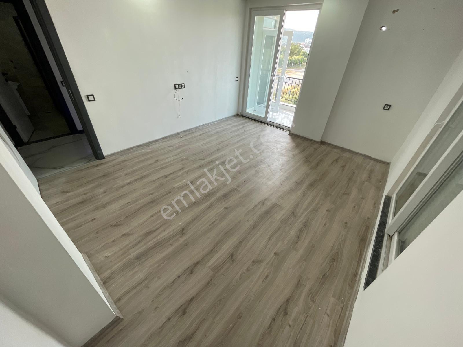 Asansörlü Çift Balkonlu 2+1 Kiralık Fırsat Daire - Görsel 5