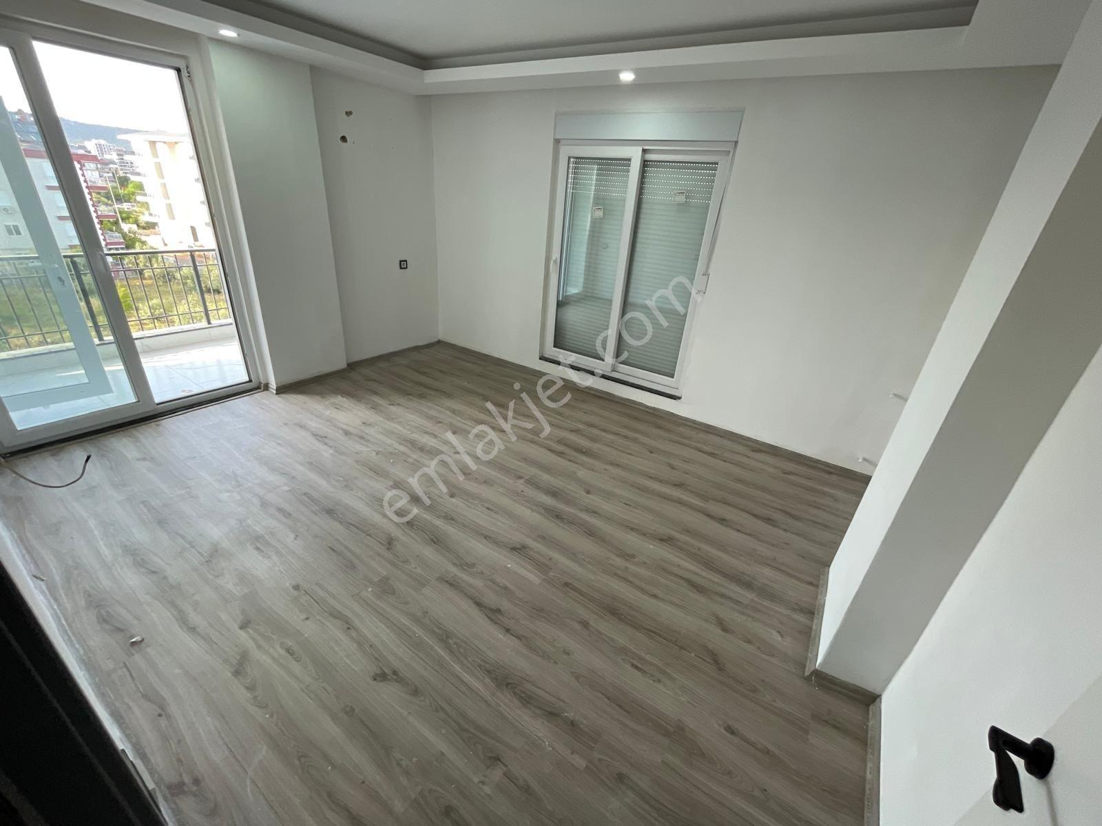 Asansörlü Çift Balkonlu 2+1 Kiralık Fırsat Daire - Görsel 13