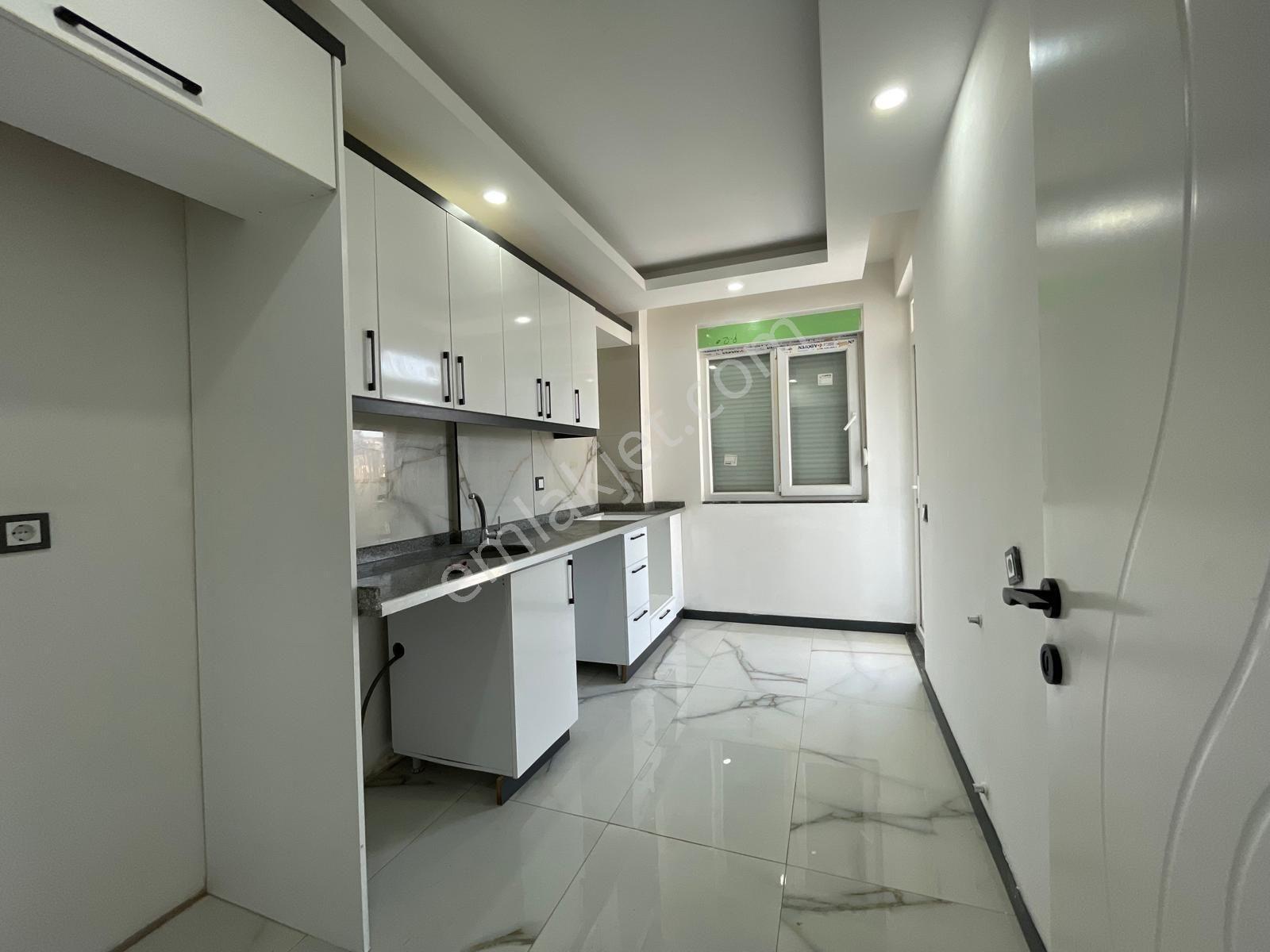 Asansörlü Çift Balkonlu 2+1 Kiralık Fırsat Daire - Görsel 14