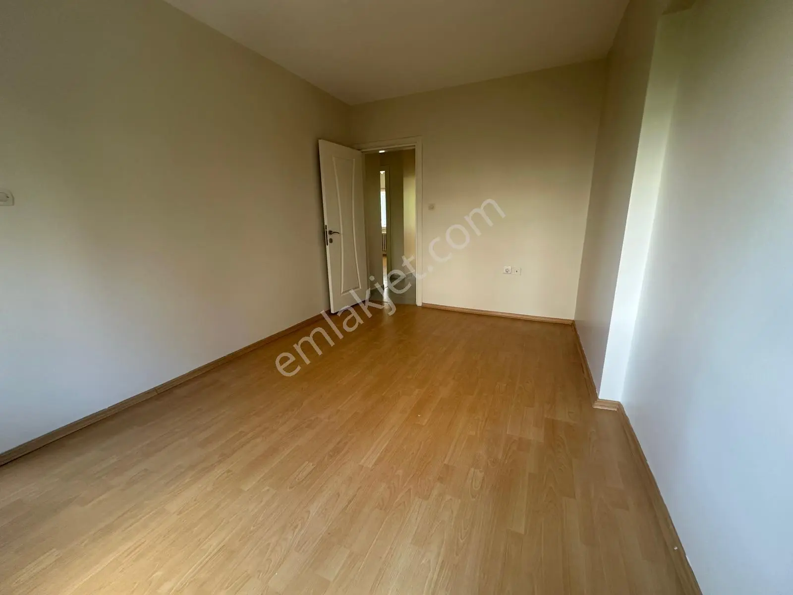 Beykent Hasbahçe Sitesinde Kiralık 3+1 Daire Metrobüs Yürüme - Görsel 33
