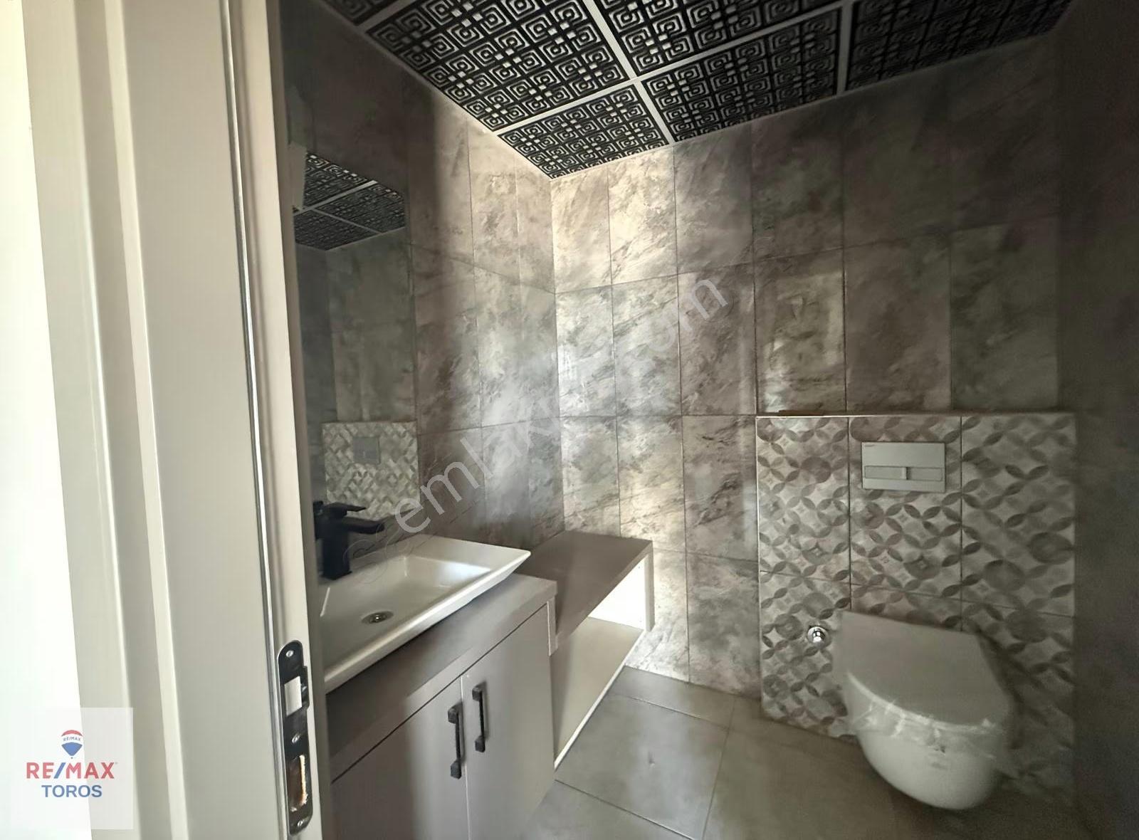 Remax Toros'tan Mezitli'de Dönüş Westa'da Kiralık 4+1 - Görsel 17