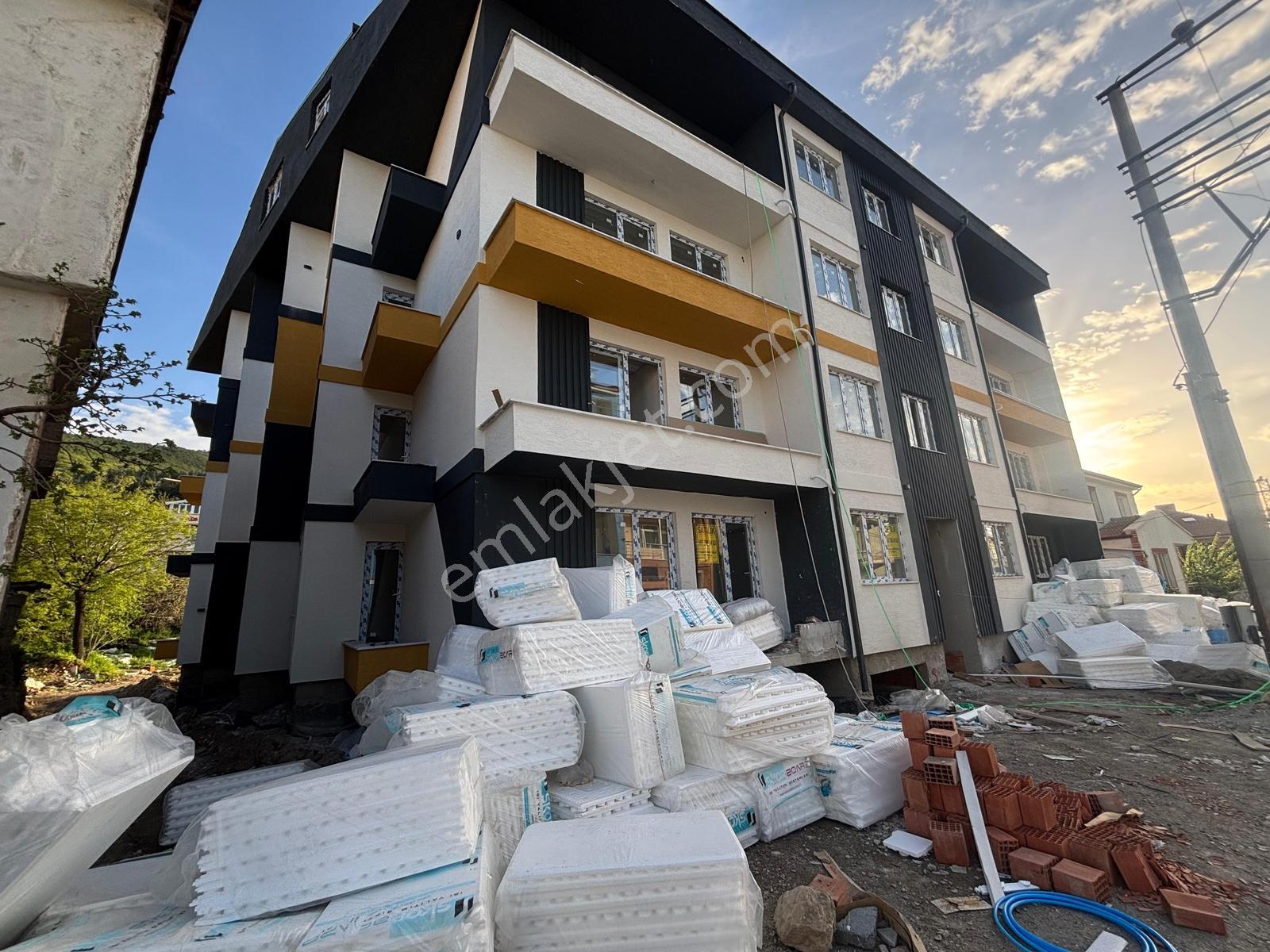 Yaman'dan Çay Yaka Mah. Hatay Cad. Üzeri 2 Adet Sıfır Daireler - Görsel 6