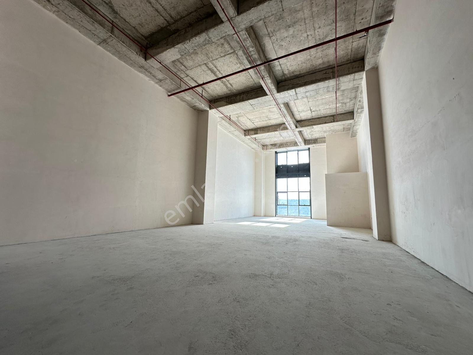 İstanbul Martim E5 Kdv Avantajlı 180m2 + 25m2 Kiralık İşyeri - Görsel 13