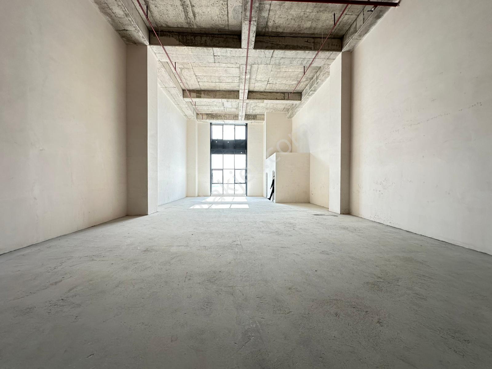 İstanbul Martim E5 Kdv Avantajlı 180m2 + 25m2 Kiralık İşyeri - Görsel 24