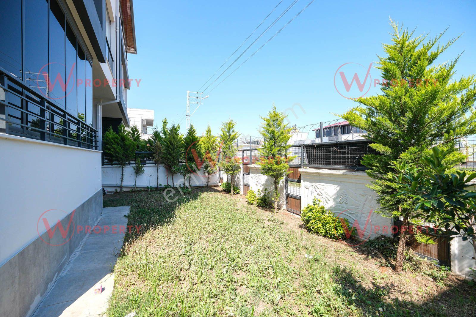 W Property Fuatmorel'de İçi Yapılı Masrafsız 5+2 Tripleks Villa - Görsel 34