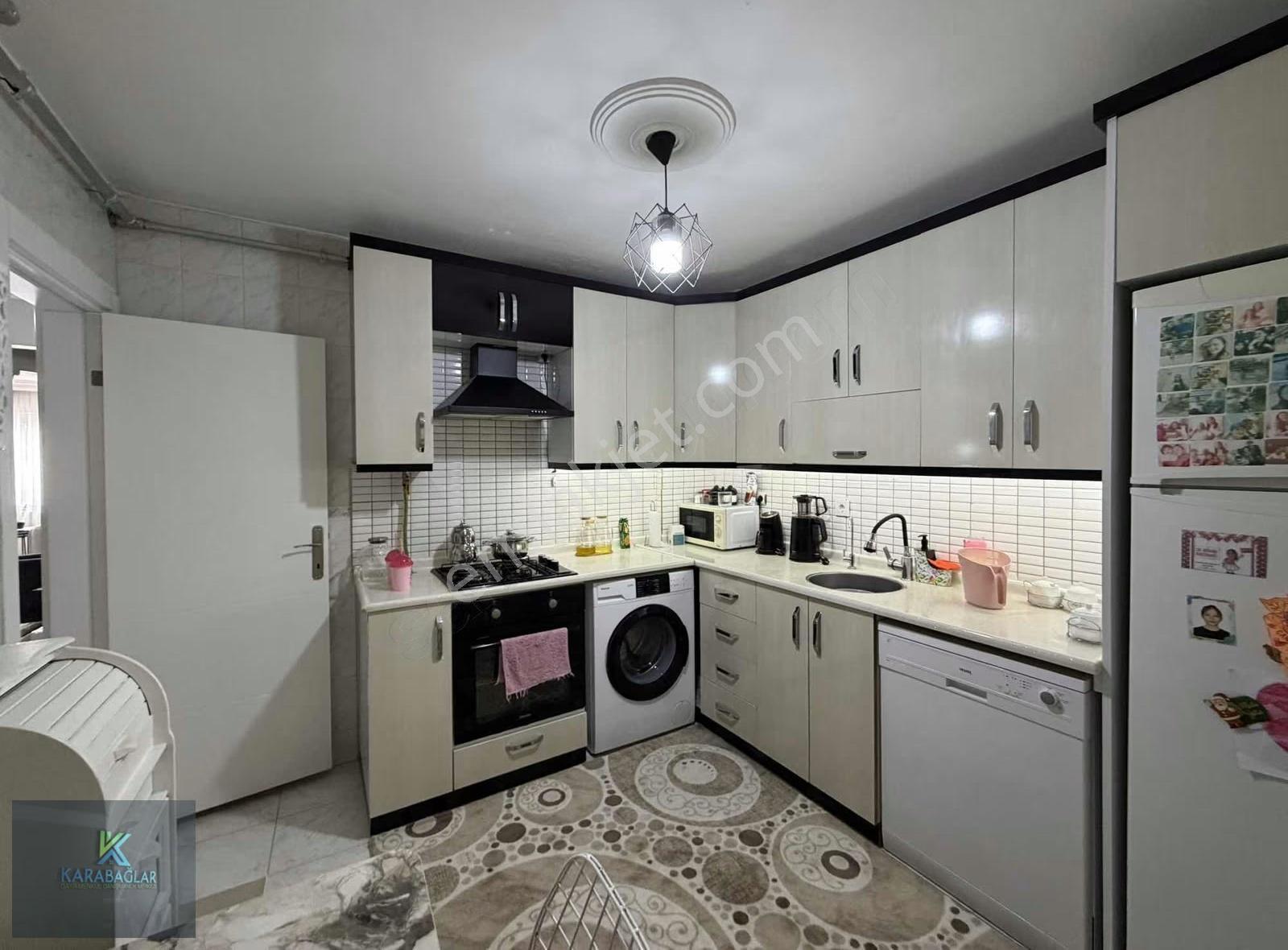 Genç Bina 2+1 Dgazlı,otoparklı Manolya Park Yakını - Görsel 2