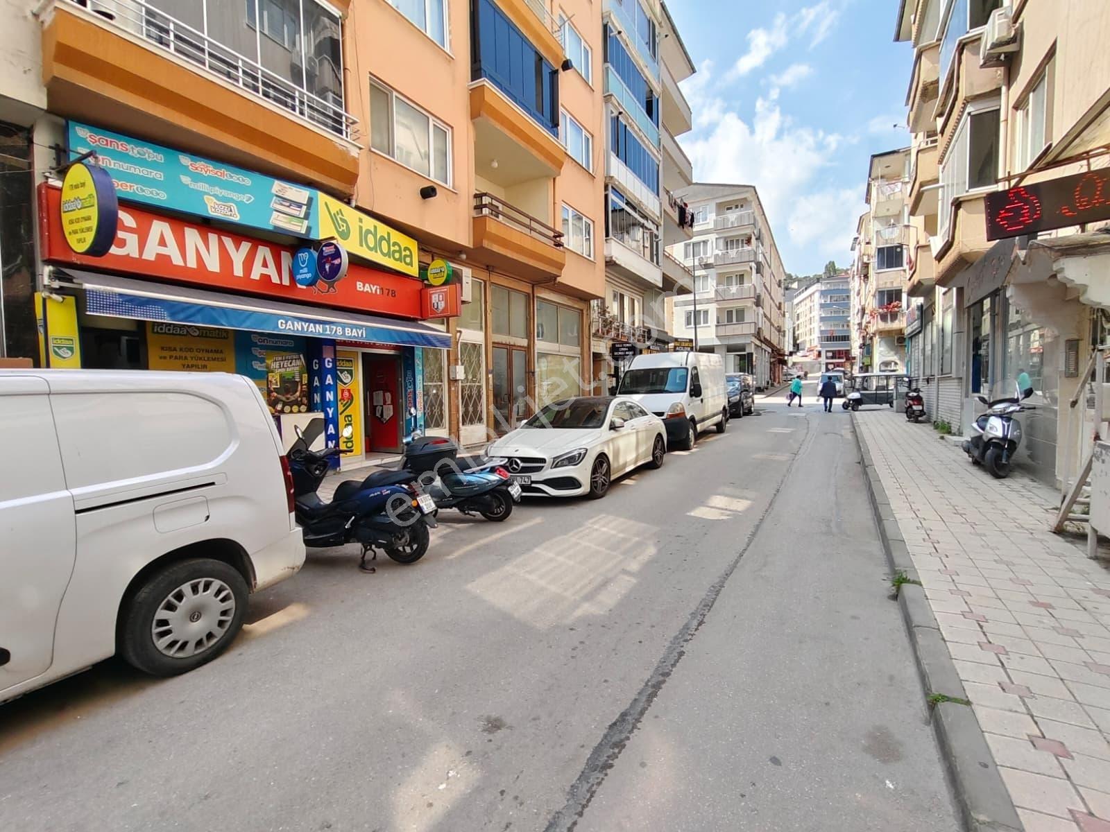 Mudanya Merkezde Satılık Ticari Dükkan Düz Ayakta - Görsel 17
