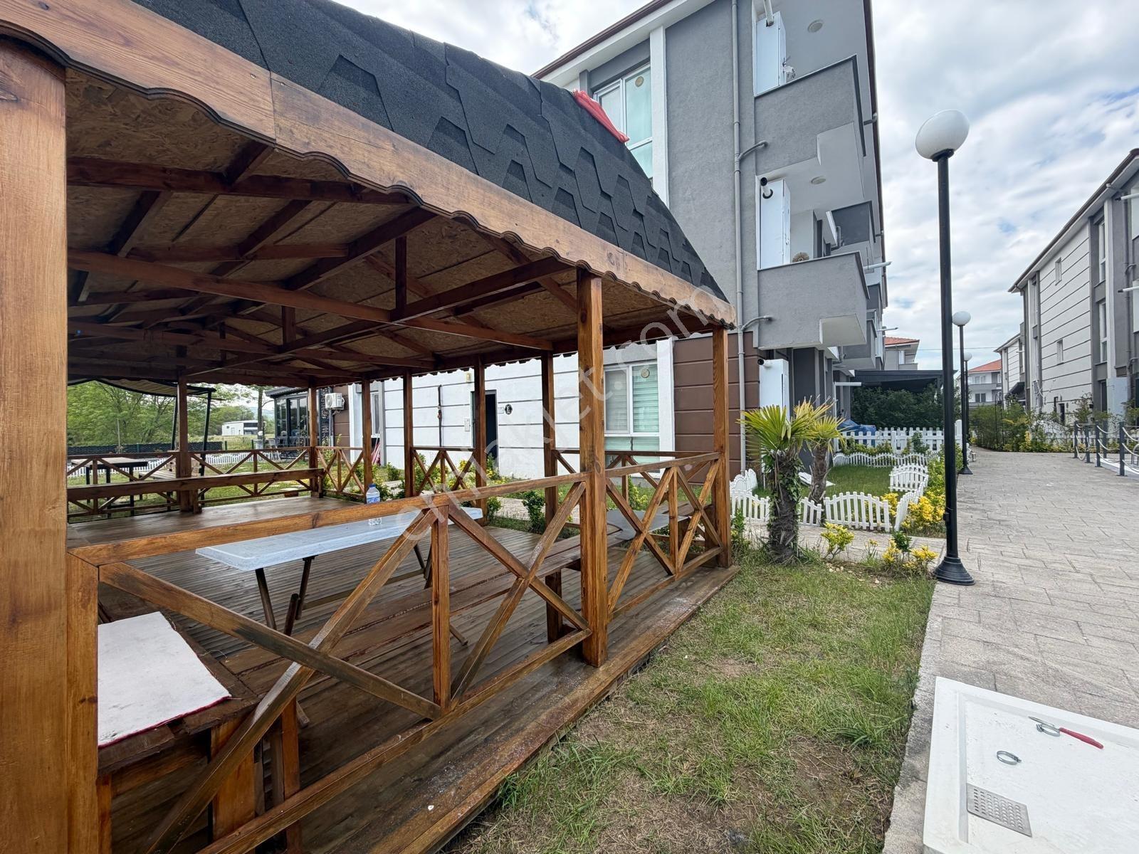 Havuzlu Site İçerisinde Modern, Konforlu 1+1 Daire - Görsel 9