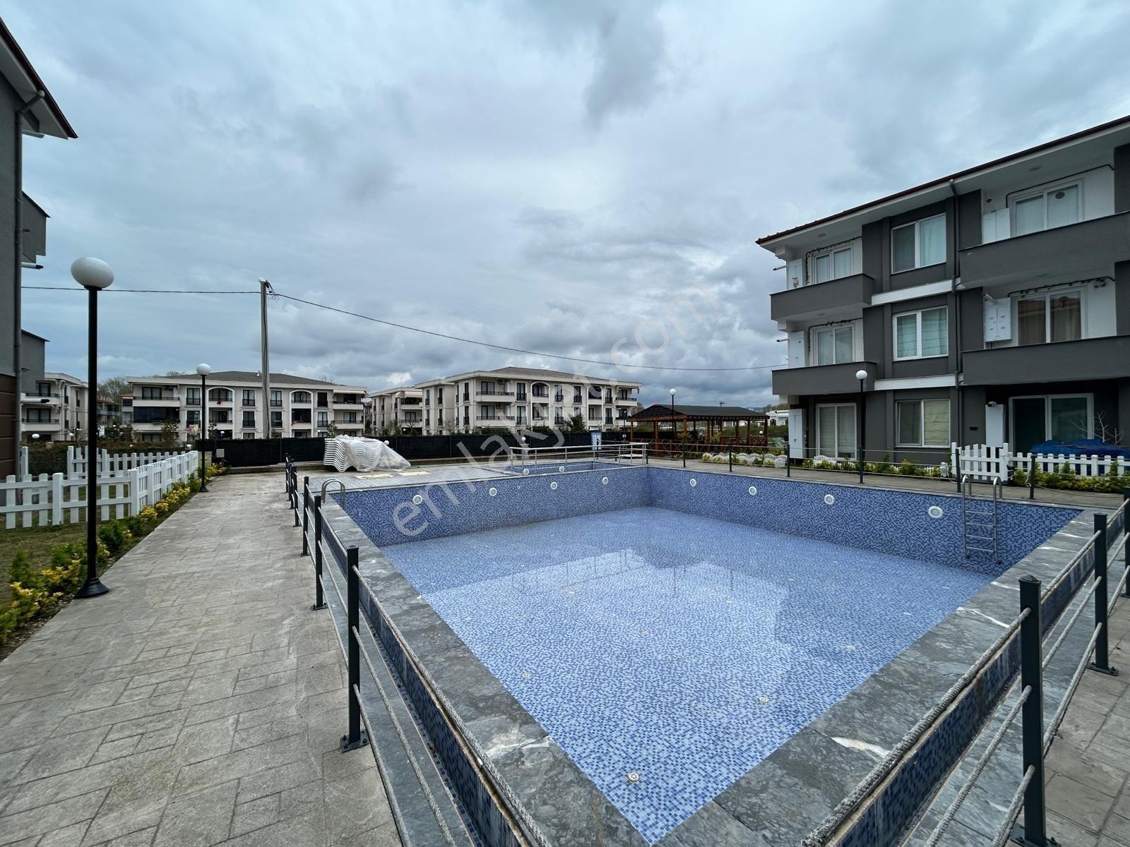 Havuzlu Site İçerisinde Modern, Konforlu 1+1 Daire - Görsel 14