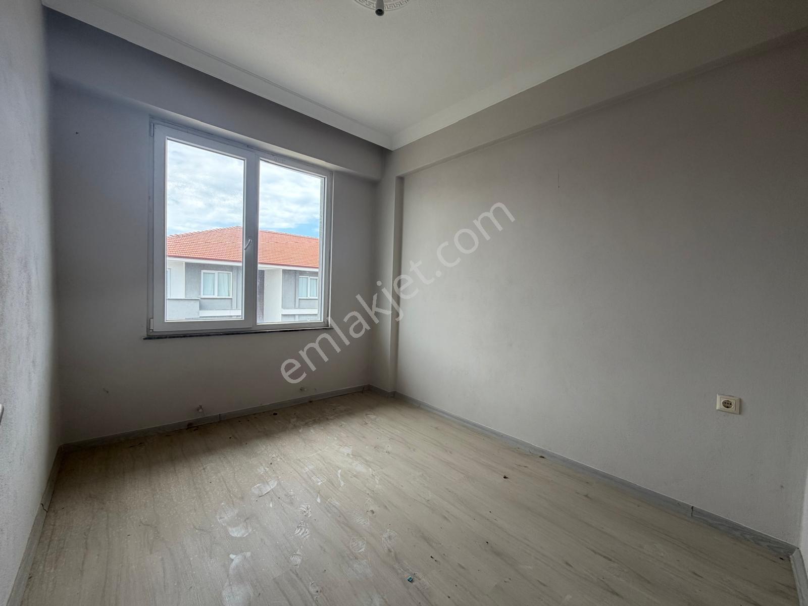 Havuzlu Site İçerisinde Modern, Konforlu 1+1 Daire - Görsel 11