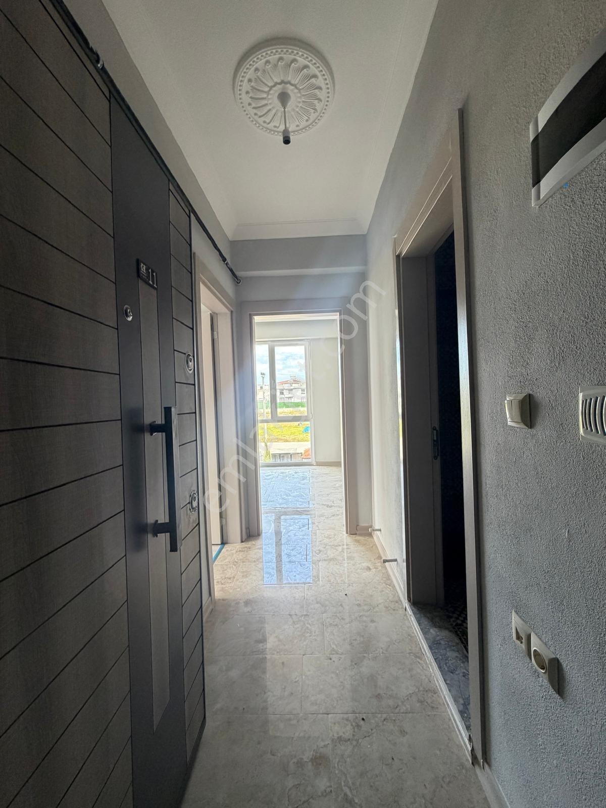 Havuzlu Site İçerisinde Modern, Konforlu 1+1 Daire - Görsel 4