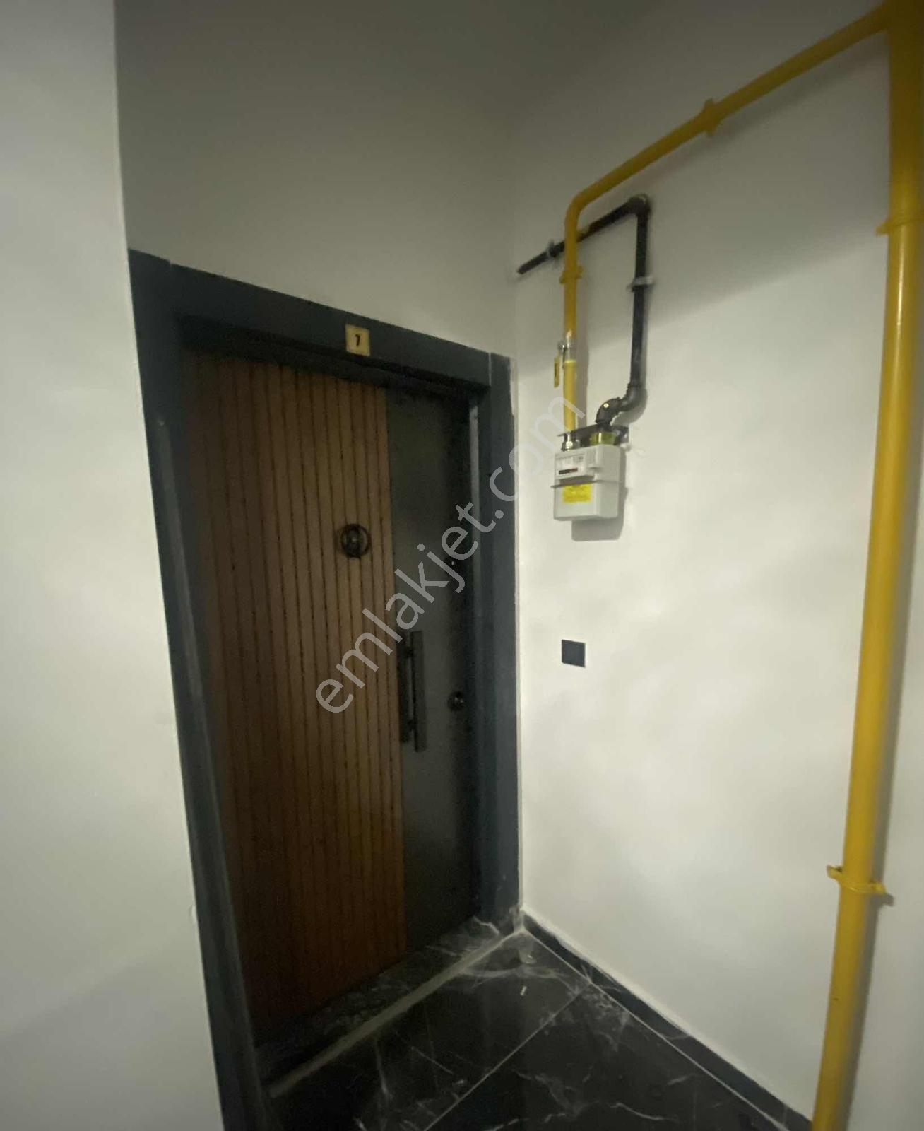 Buyukoyumca Da Kiralık 2 + 1 Daire Salon Mutfak Bir - Görsel 15