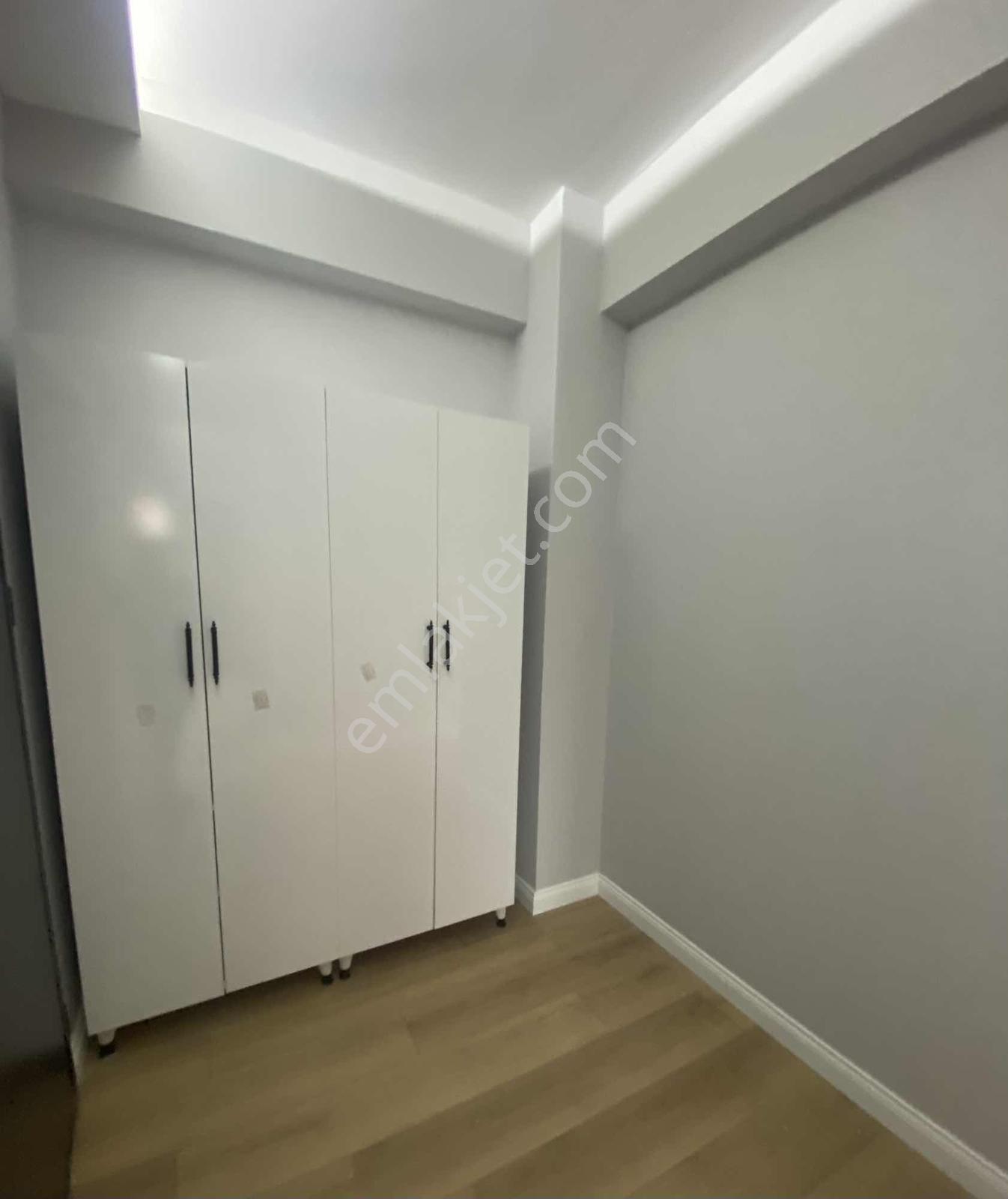 Buyukoyumca Da Kiralık 2 + 1 Daire Salon Mutfak Bir - Görsel 26