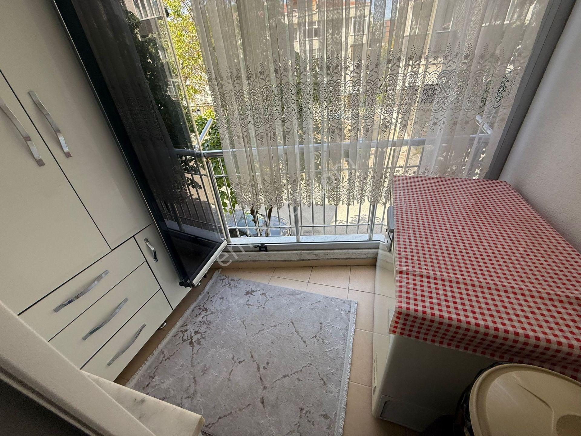 Barış'tan Tepeüstü Yıldız Caddesinde 3+1 Ön Cephe Daire - Görsel 19
