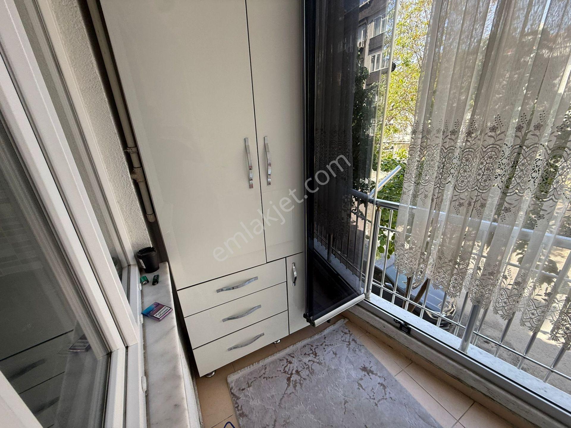 Barış'tan Tepeüstü Yıldız Caddesinde 3+1 Ön Cephe Daire - Görsel 25