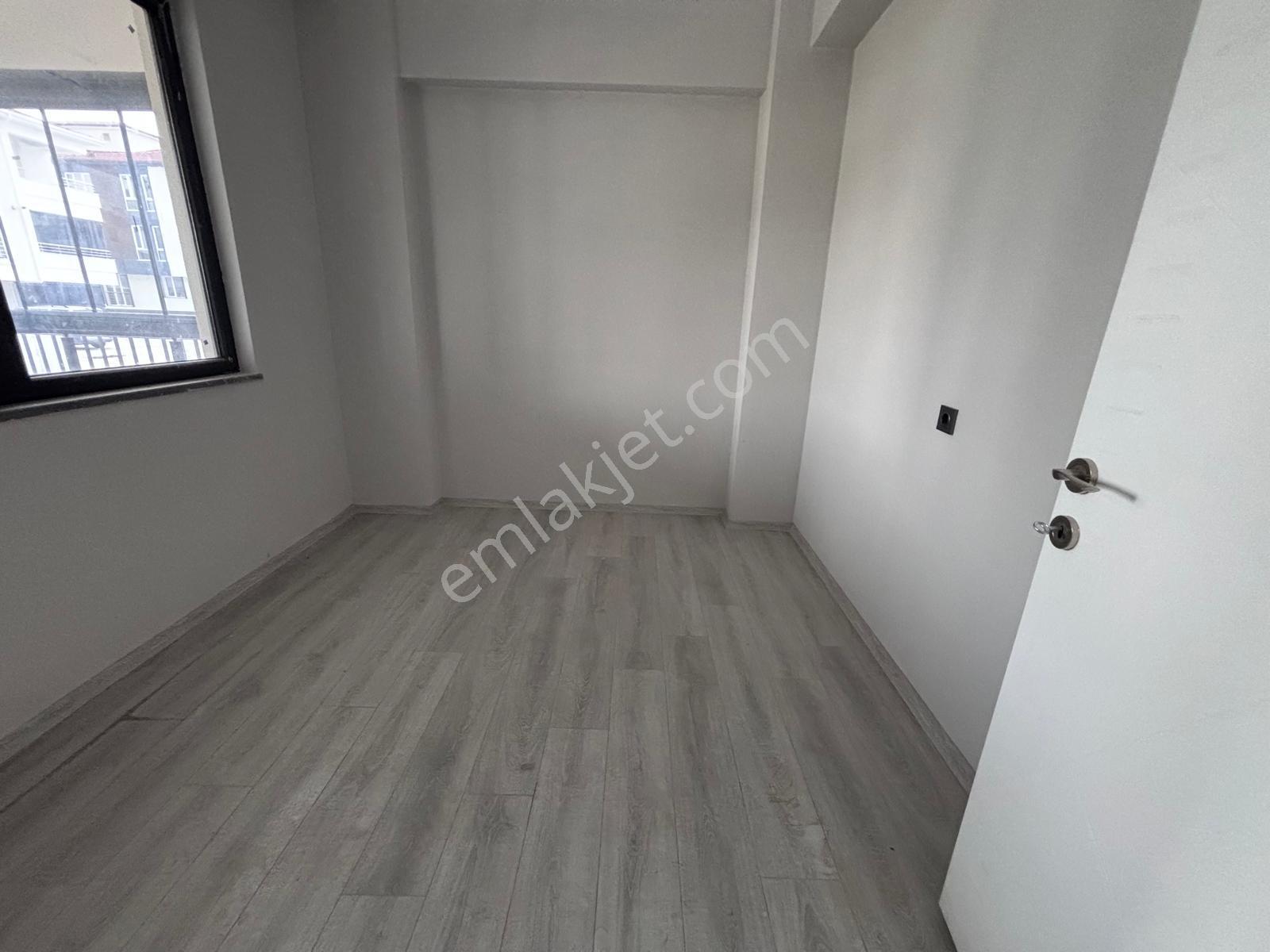 Çorum Özejder Sosyal Bilimler Lisesi Yanında Kiralık 2+0 Daire - Görsel 8