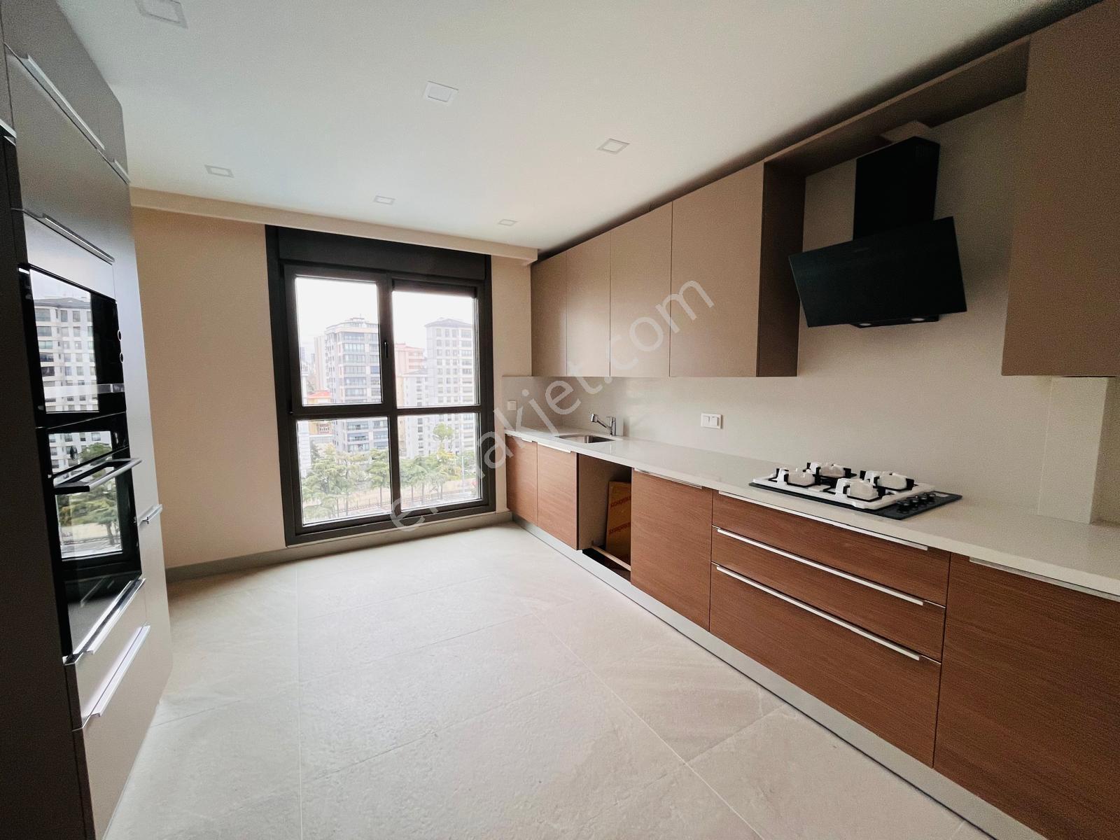Lf İmaj Suadiye Bağdat Caddesine 4.binada Sıfır 3+1 Balkon Lüks - Görsel 4