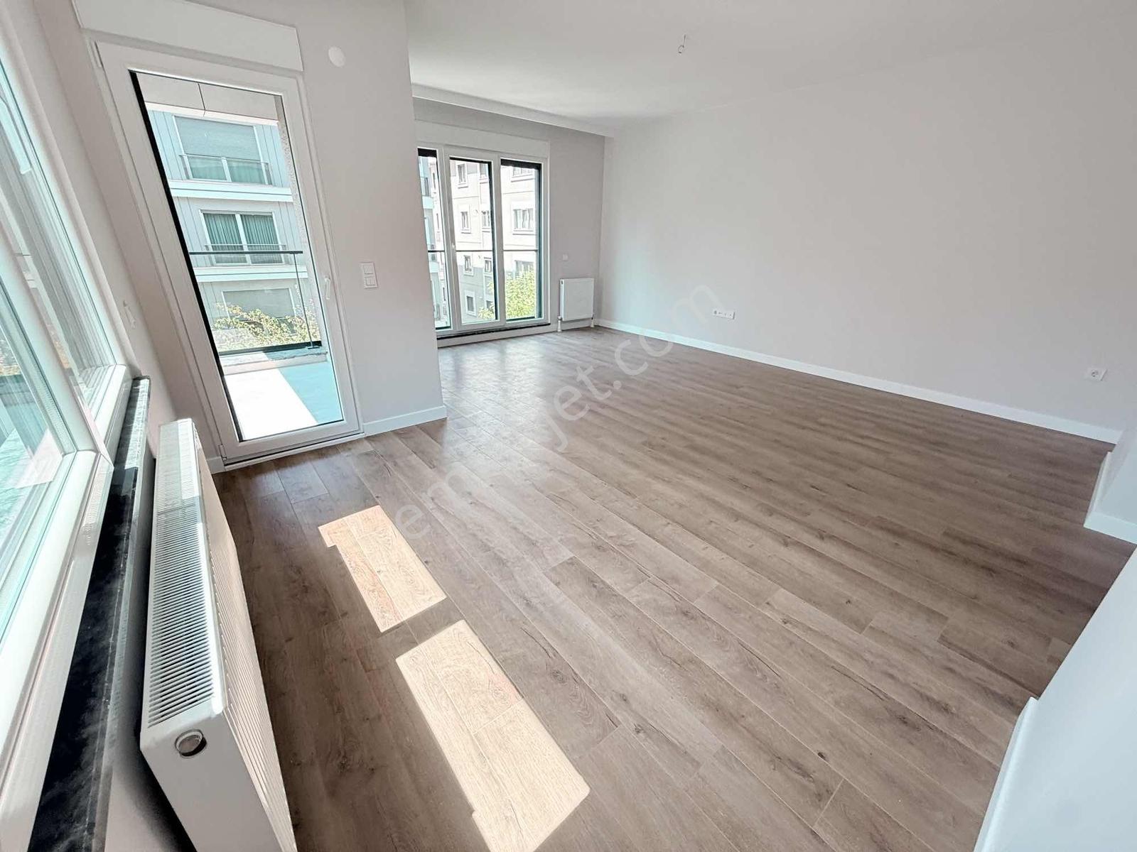 Caddebostan'da Sahile Yakın Satılık 3+1 Daire Balkon E.banyo - Görsel 11