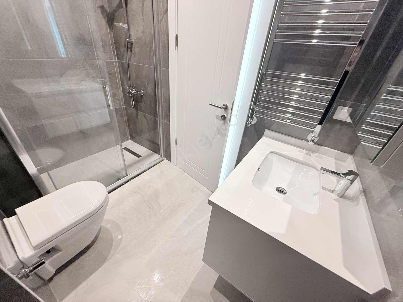 Caddebostan'da Sahile Yakın Satılık 3+1 Daire Balkon E.banyo - Görsel 27
