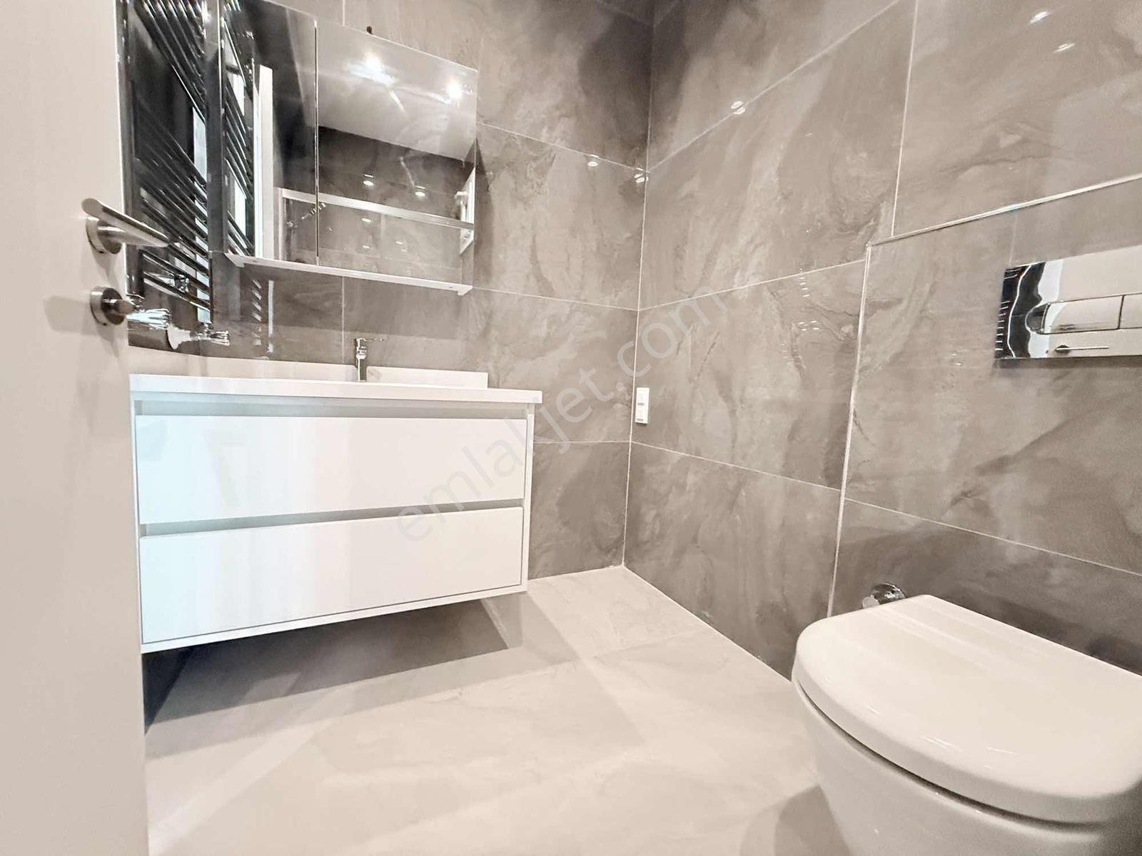 Caddebostan'da Sahile Yakın Satılık 3+1 Daire Balkon E.banyo - Görsel 29
