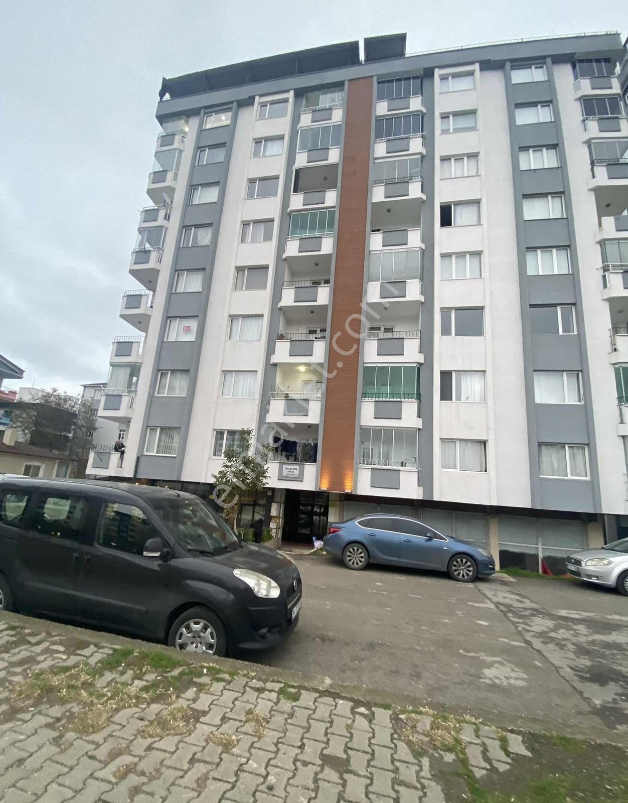 Körfez De Ana Yolda Ful Deniz Manzaralı Yüksek Kredili 3 + 1