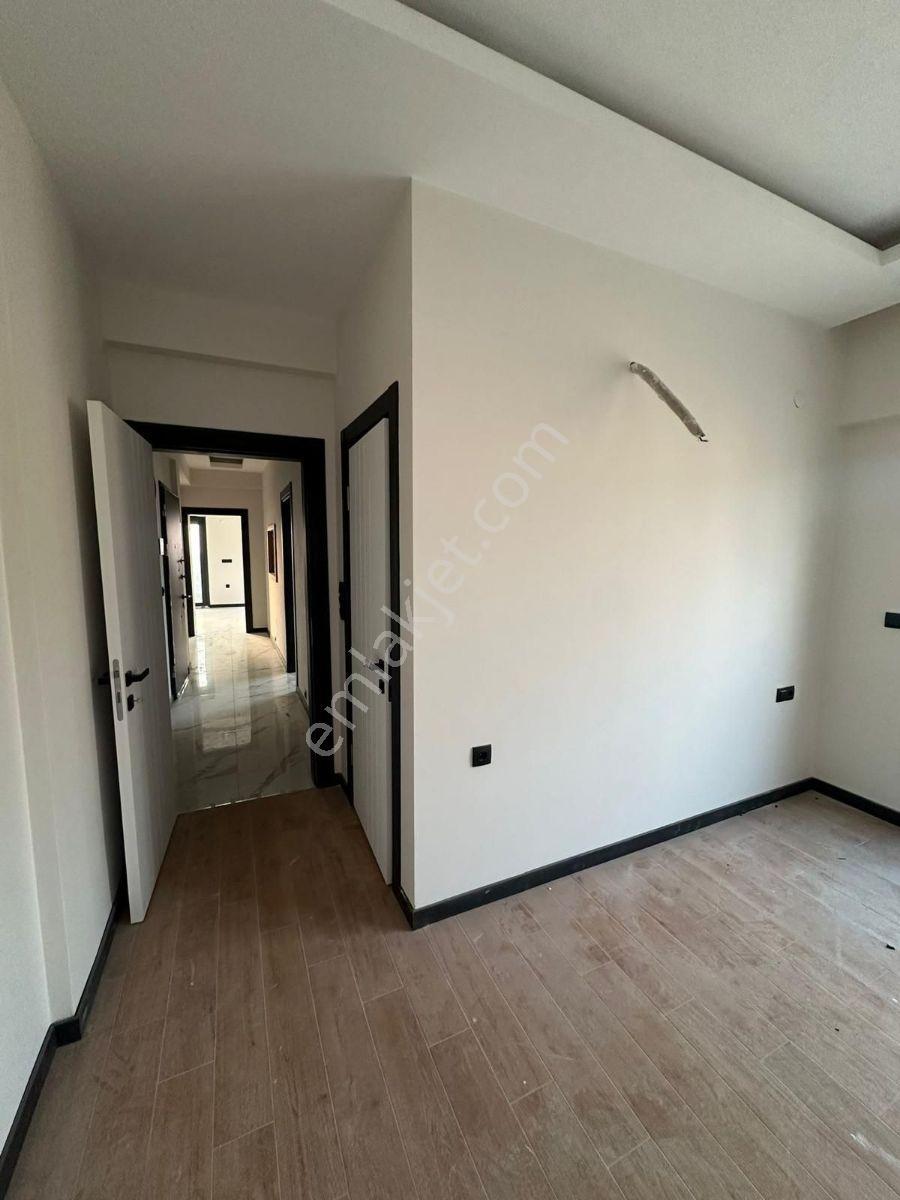 Kuşadası Ikicesmelik Mahallesinde 2+1 Satılık Daire - Görsel 9