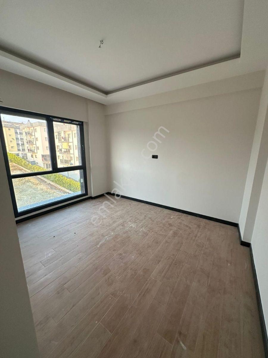 Kuşadası Ikicesmelik Mahallesinde 2+1 Satılık Daire - Görsel 13